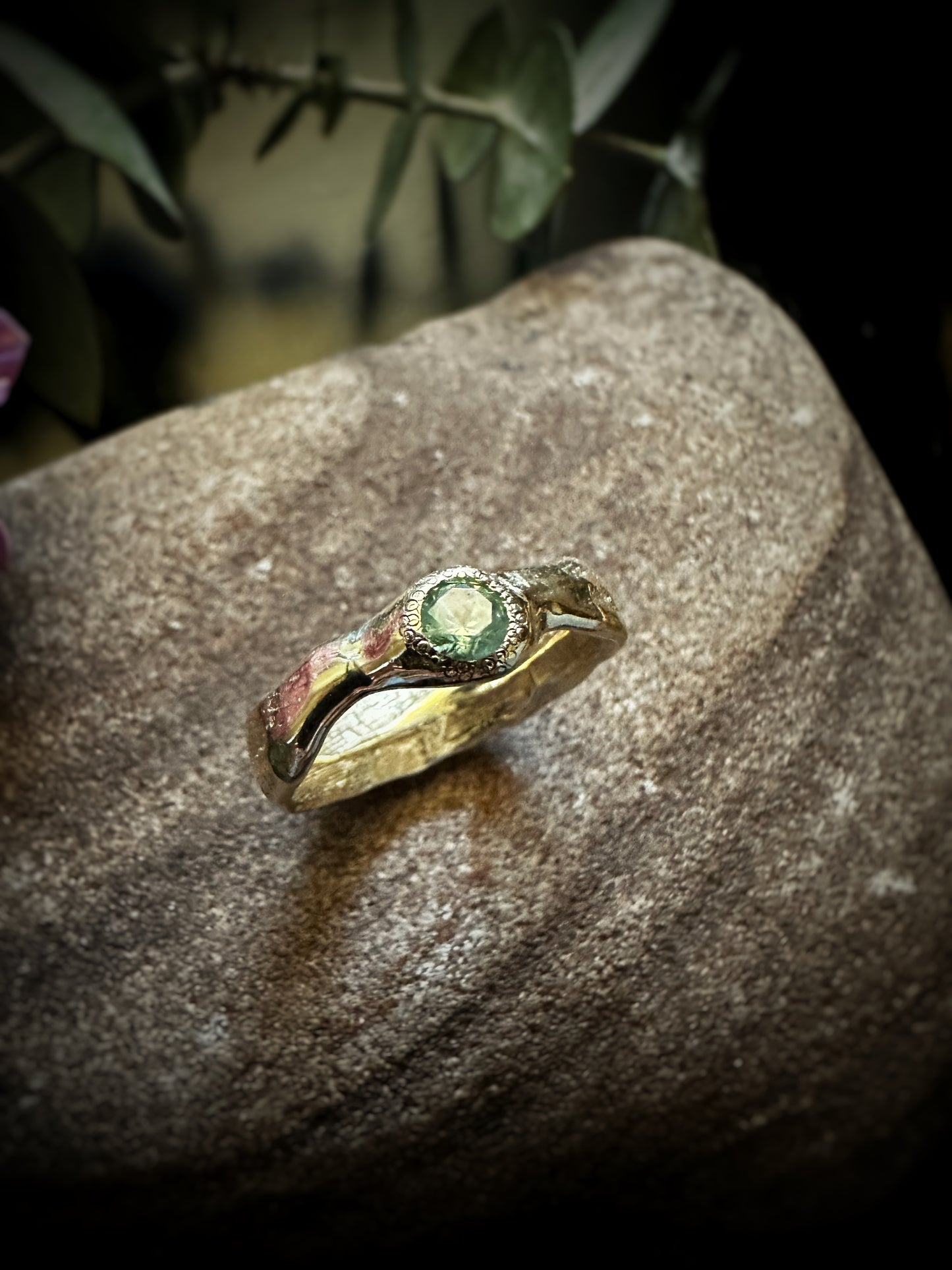 14K Gold Sapphire Cuttlefish Textured Ring ~ Size 5.5