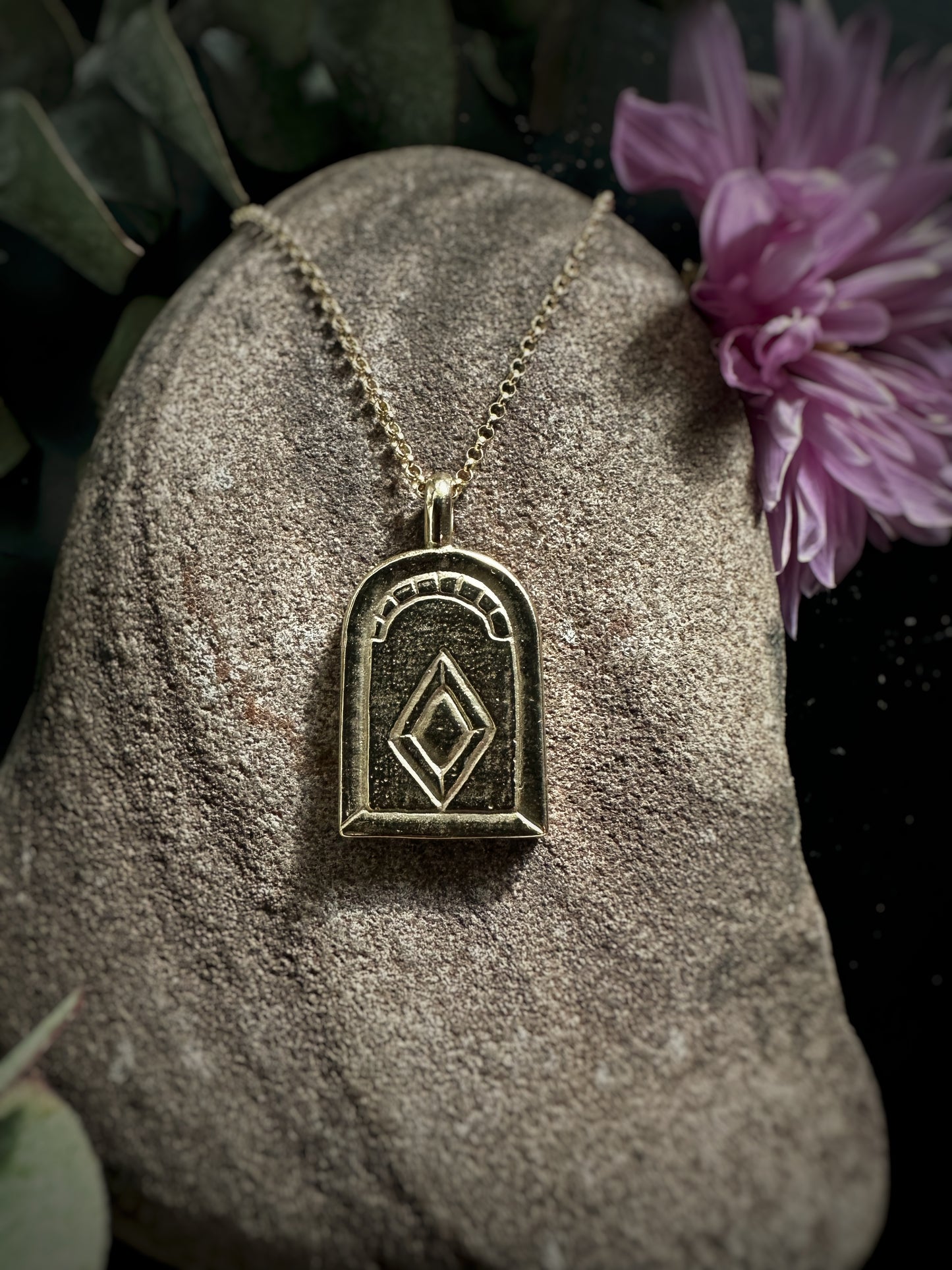 Aztec Arch Pendant Necklace Solid 9ct Yellow Gold